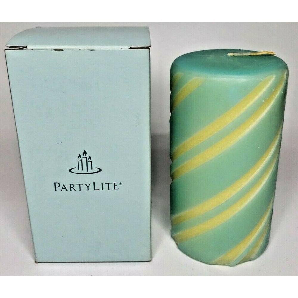 PartyLite Pillar Candle 3" x 5" Vanilla Mint Holiday Swirl Groved NIB P2F/C05629